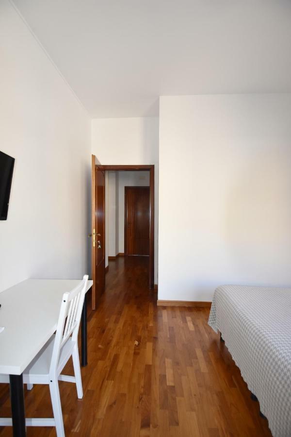 Nice And Warm Rooms Rome Exterior photo